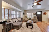 Peaceful Deck + Fire Pit: Payson Home! - balcony