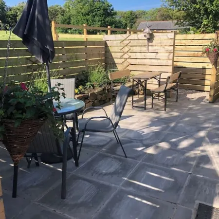 Seahorse Lodge - a hidden countryside gem with Hot tub