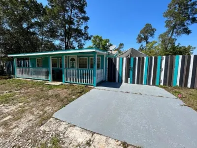 Good Location / Good people AND GOOD VIBES ONLY Hotel in zona Weeki Wachee Spring
