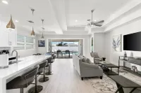 Brand New Luxury Pool & Spa Home Near Beach!