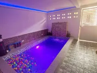 RQ Pool Villa, Angeles City - Villas