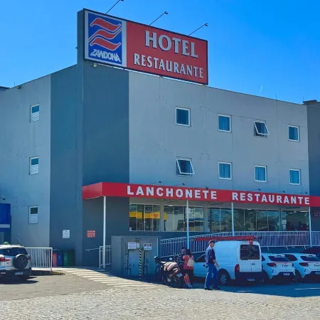 Hotel Zandoná