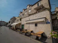 Stone House Seaside Retreat on Brač Island - Wifi