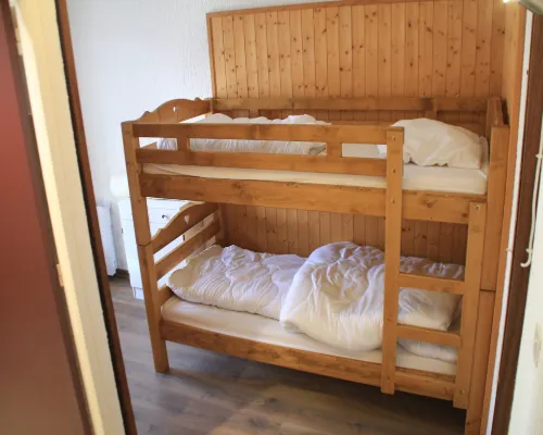 Apartment for 4 people with pool فنادق في تشاتيل