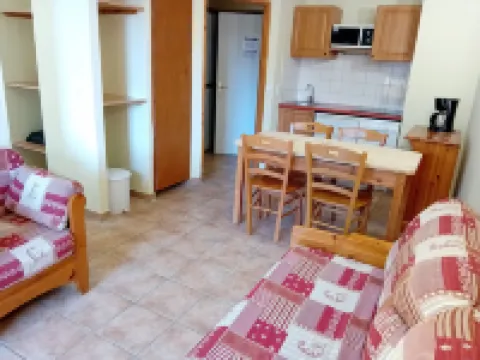 Central apartment with mountain view