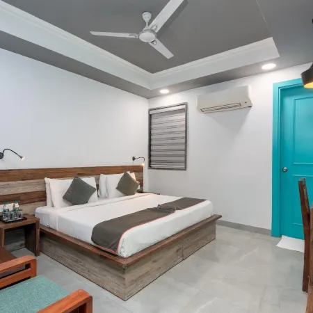 Chhavi Hotels