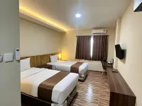 T HOTEL KUALANAMU Hotel di Tumpatan Nibung