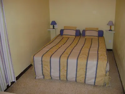 Nice 3-star apartment with sea view French Riviera Hotels near église Sainte-Thérèse-de-l'Enfant-Jésus du Rayol-Canadel-sur-Mer