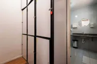 Onça da Praia Hostel