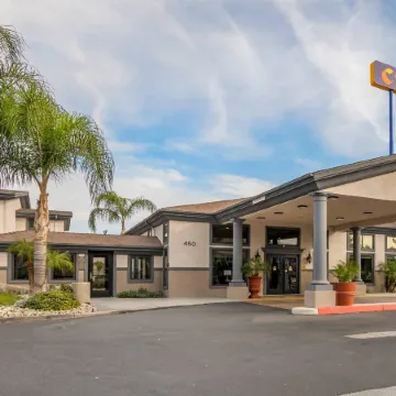 Comfort Inn & Suites