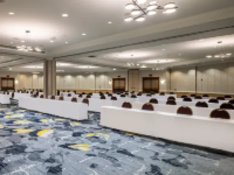 ヒルトン オースティン エアポート オースティンのホテル