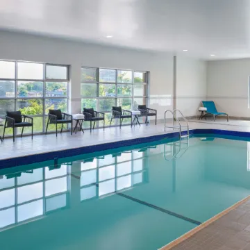 TownePlace Suites Niagara Falls Canada Отели рядом с достопримечательностью «Прогулка Белые Воды»