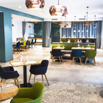 Holiday Inn CALAIS - COQUELLES by IHG Отели рядом с достопримечательностью «Порт»