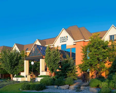 Four Points by Sheraton St. Catharines Niagara Suites Hotels in Thorold