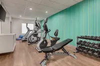 Holiday Inn Express & Suites MERCED - YOSEMITE NATL PK AREA by IHG - Phòng tập thể hình