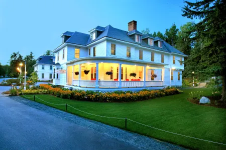 Omni Bretton Arms Inn at Mount Washington Resort Отели в г. Карролл