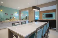 Holiday Inn Express & Suites NASSAU by IHG - sarapan