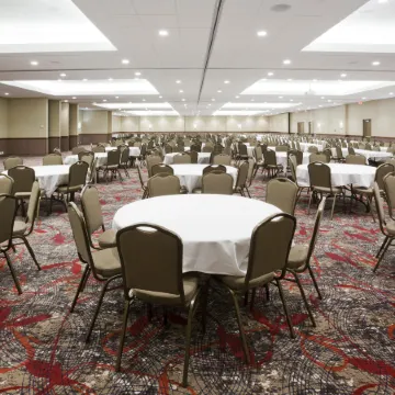 Holiday Inn Express & Suites Willmar by IHG