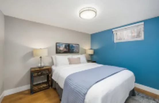 Inviting Bungalow Next to Unc - Free Cruiser Bikes!