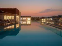 Novotel Malta Sliema - Rooftop Pools