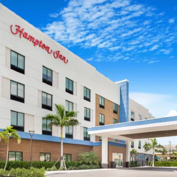 Hampton Inn by Hilton Fort Myers Downtown Hotels near Harborside Event Center