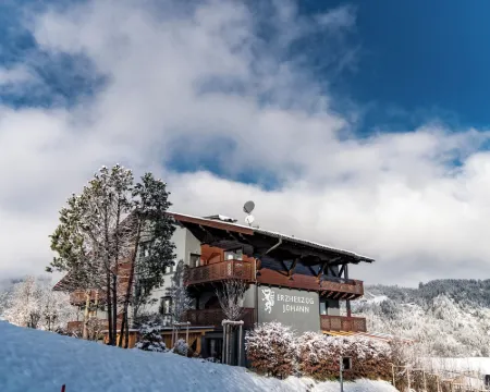 Erzherzog Johann Alpin Style Hotel - Adults Only Hotels in Schladming