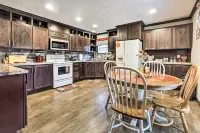 Lovely Sadieville Retreat w/ Deck & Grill! - 3-Star