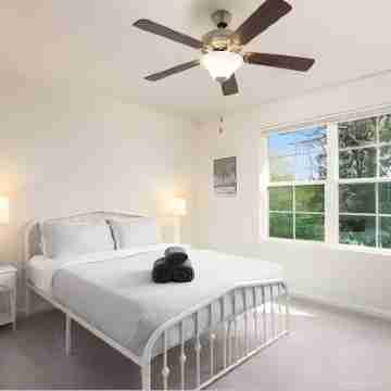 Southern Gem, Game Rm, Fire Pit, Near Coliseum Rooms