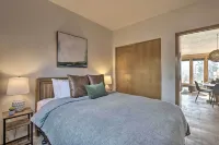Pool, Hot Tub and Ski Shuttle! Silverthorne Condo - Wifi