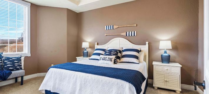 Cliffside Lake Retreat - 2 Bdr, Walk to Table Rock Hotels in Stone County