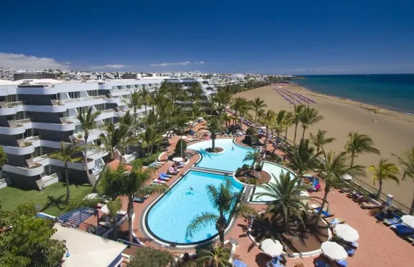 法里奧內斯套房酒店