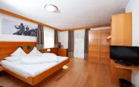 Hotel Eller - parking