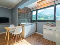 Geoje Island Harmony Pension Hotel dekat Tebing Sinseondae