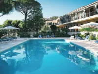 Logis Hôtels Auberge du Rédier コロマールのホテル