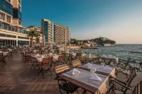Charisma de Luxe Hotel - breakfast