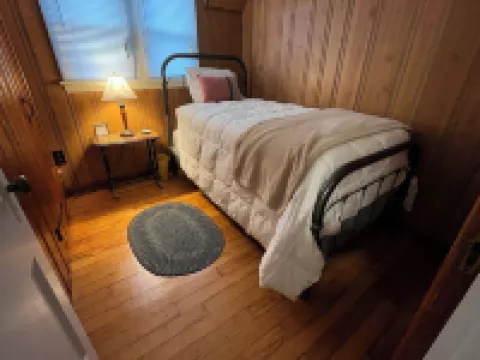 The Corner Cottage @ Chestnut - Orrville + minutes to Amish Country