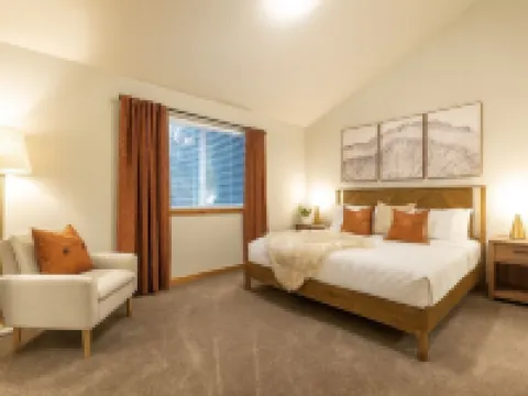 AC-5 mi to Park-EV2-Private Hot Tub-King Bed-Well Equipped Kitchen-Firepit 阿什福德酒店