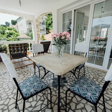 Apartments Captain's Villa