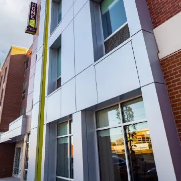 Home2 Suites by Hilton Memphis Downtown Отели рядом с достопримечательностью «Бил-стрит»