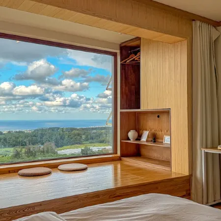 Haemil Resort Отели рядом с достопримечательностью «Храм Пэкчеса»