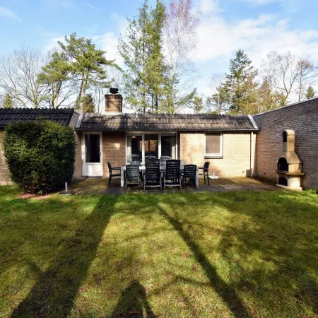 Appealing Holiday Home in Guelders Near Forest Hotels in Lochem