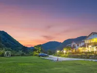 化川帕普里卡黃色旅館 華川郡住宿飯店