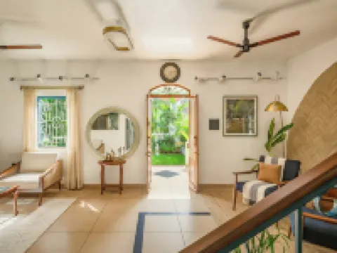Sanctuary by RÊVE Escapes - Premium 3 BHK Villa Near Morjim Beach Hotels in Solim