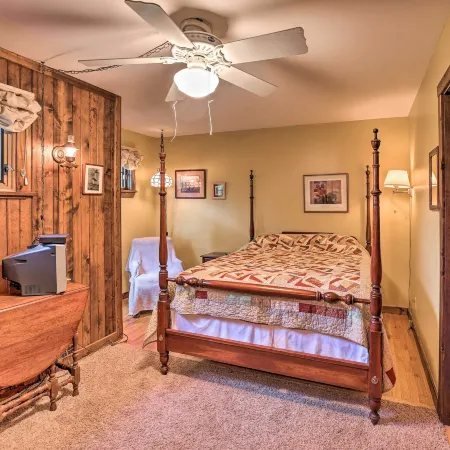 Serene Lodi Escape w/ Deck: Boat, Hike & Sip!