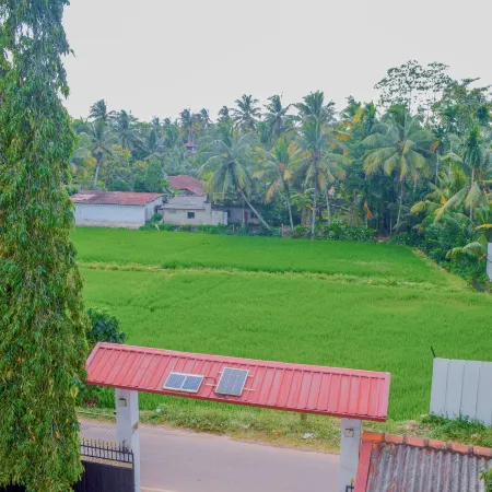 Airport Green View Resort