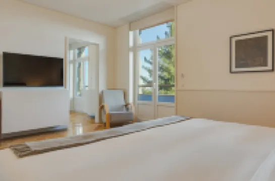 埃什特雷拉山飯店 住宿飯店