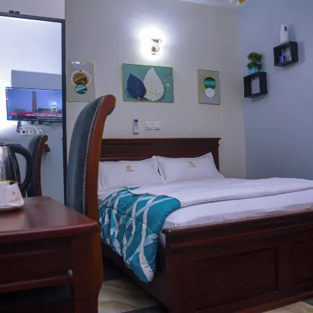 Lynnahotel Hotels in Mfoundi
