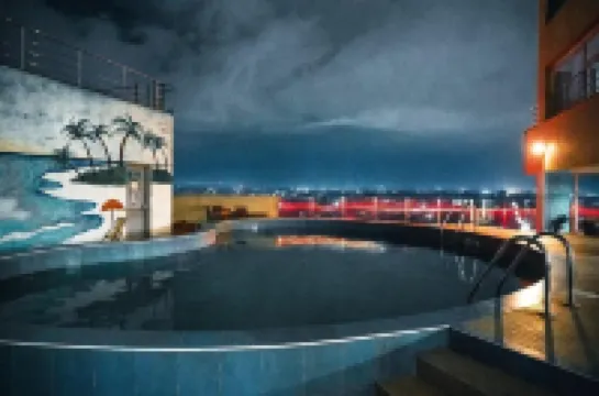 Villaroma Furnished Penthouse Suites