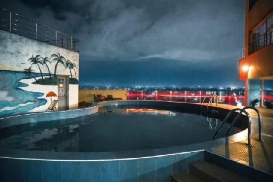 Villaroma Furnished Penthouse Suites