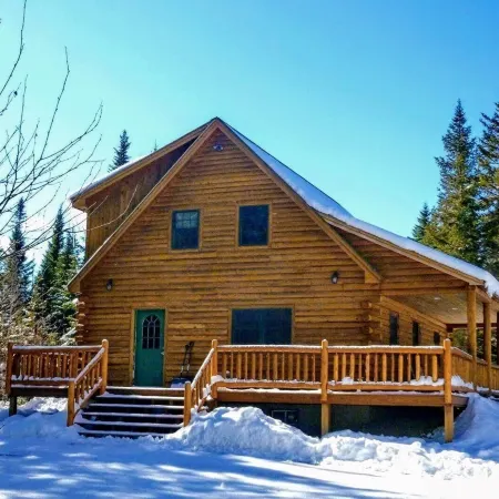 40pl Log Cabin With AC in the Heart of the White Mountains, Less Than 10 Minutes From Bretton Woods!